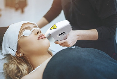 Depilazione laser Macchina per depilazione ad alessandrite Laser a diodi 755 808 1064